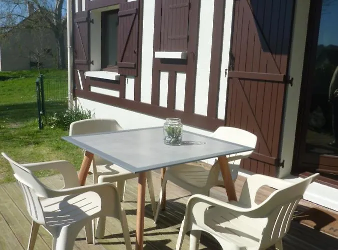 Houlgate Apartment *